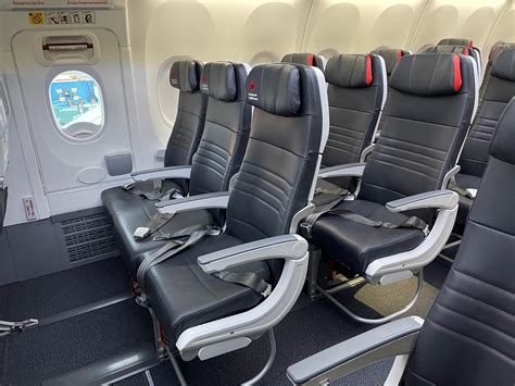 Air Canada 737 Max 8 Business Class 2023