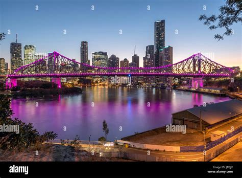 Story Bridge Brisbane Dusk Hi Res Stock Photography And Images Alamy