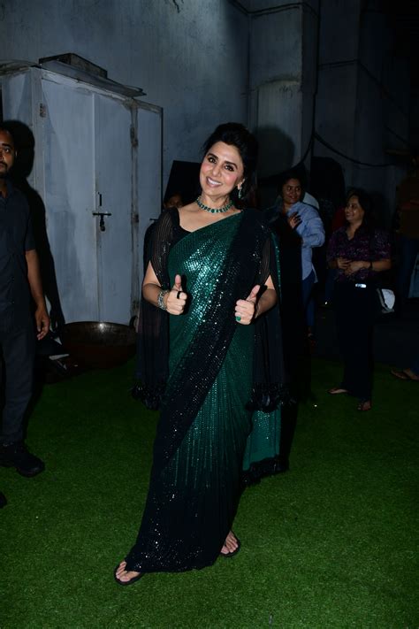 Get The Look Neetu Kapoor Is The Picture Of Elegance In A Green And
