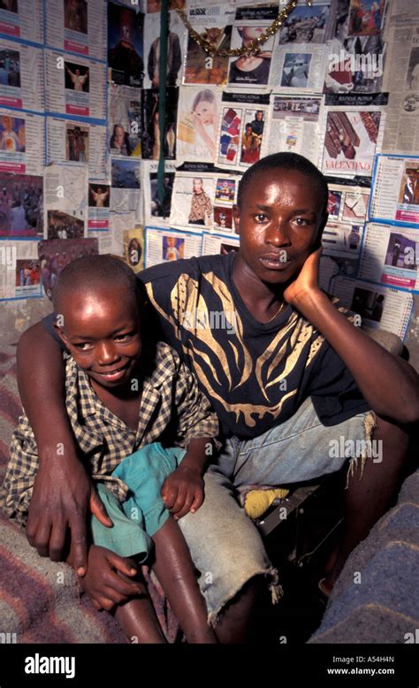 Painet Hq1476 Kenya Brothers Ex Street Children Home Hope Dagoretti