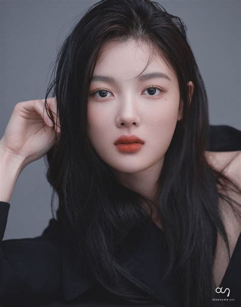 Kim Yoo Jung Is Stunning In Profile Photos From New Agency Kpophit