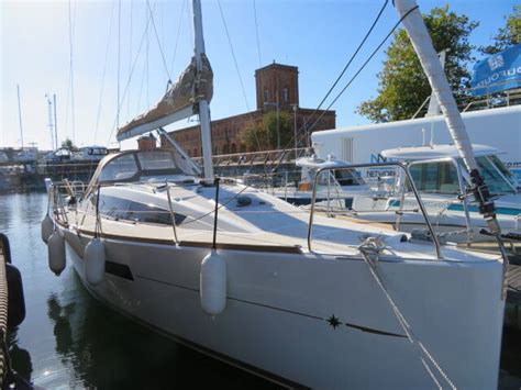 Jeanneau Sun Odyssey 319 2018 Cruising Yacht For Sale In Chatham Kent £89950