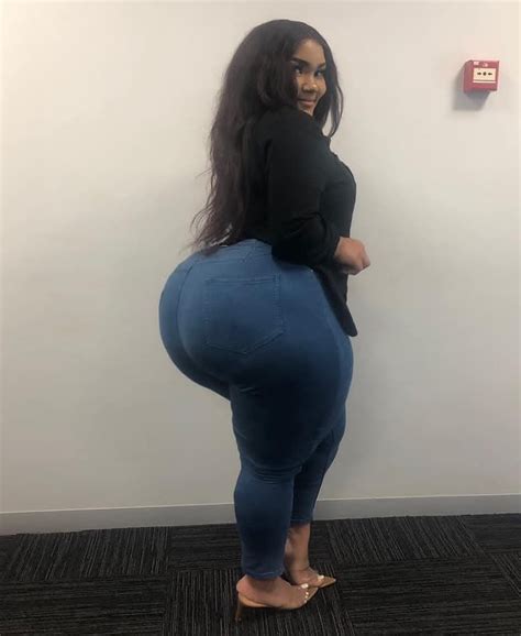 Can You Handle All This Booty 😱🍑💯👌 Quvde Voluptuous Women Curvy