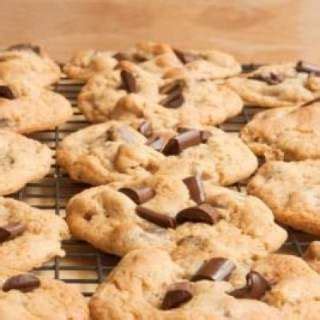 A diabetes diagnosis doesn't have to impact your cooking. The Best Diabetic-Friendly Chocolate Chip Cookies | Sugar free baking, Diabetic friendly desserts