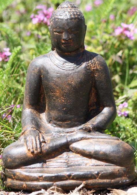 Small Earth Touching Garden Buddha Statue 8