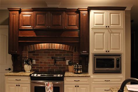 Save money today by visiting bestonlinecabinets.com. Charleston Antique White RTA Kitchen Cabinets - View ...