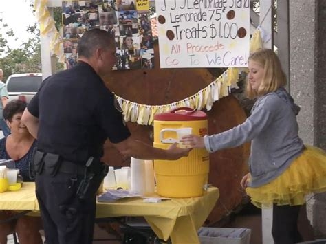 California Girl Raises Thousands For Homeless Neighbors With Lemonade Stand Abc News