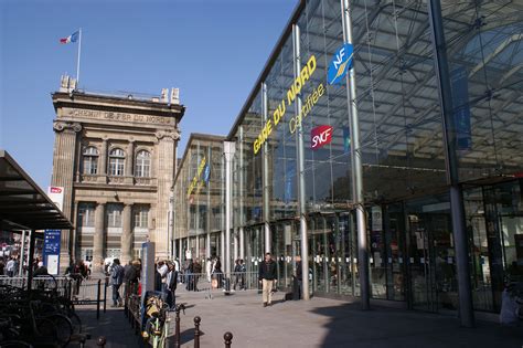 Main Entrance Of Gare Du Nord Paris Nord Paris Facade