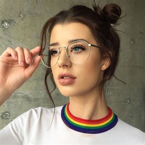 Pin By Rezgui Fares On Sarah Mcdaniel Fashion Eye Glasses Girls With