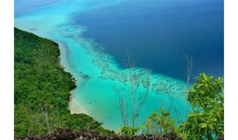Malaysia Borneo Sabah With Bohey Dulang Island Hiking And Snorkeling