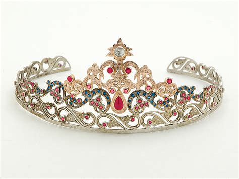 Tiaras And Crowns Dupuis Jewellery Auctioneers Experts Blog