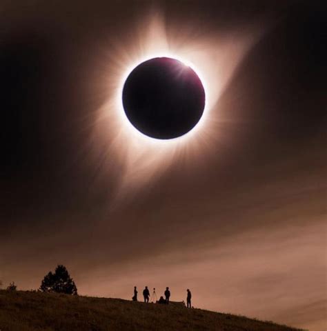The Most Amazing Photos Of The 2017 Solar Eclipse Black Hole Solar
