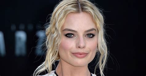Fans Point Out That Margot Robbie And Jaime Pressly Are Doppelgängers
