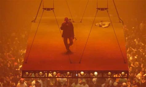 Kanye West Tour Review Saint Pablos Floating Stage Takes Yeezy To