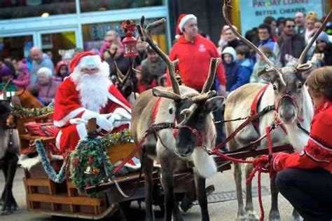 Picture Gallery Oldham Reindeer Parade Manchester Evening News