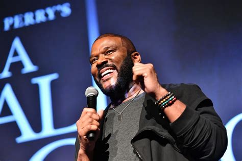 Actor Tyler Perry Pays For Groceries During Coronavirus Senior Hour At
