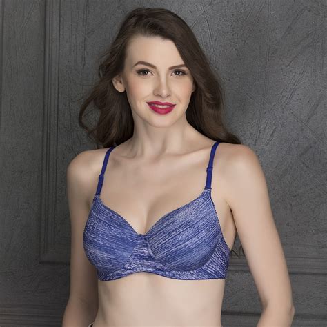 Buy Padded Underwired Printed Multiway T Shirt Bra Online India Best Prices Cod Clovia