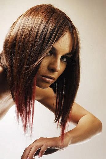 Thick layered waves look so perfect on oblong and faces as they add width to your head. Trendy Woman Hairstyle With Layers And Long Side Bangs