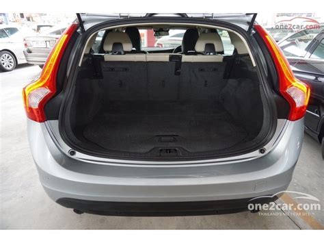 A wagon you can easily warm up to. Volvo V60 2014 DRIVe 1.6 in กรุงเทพและปริมณฑล Automatic ...