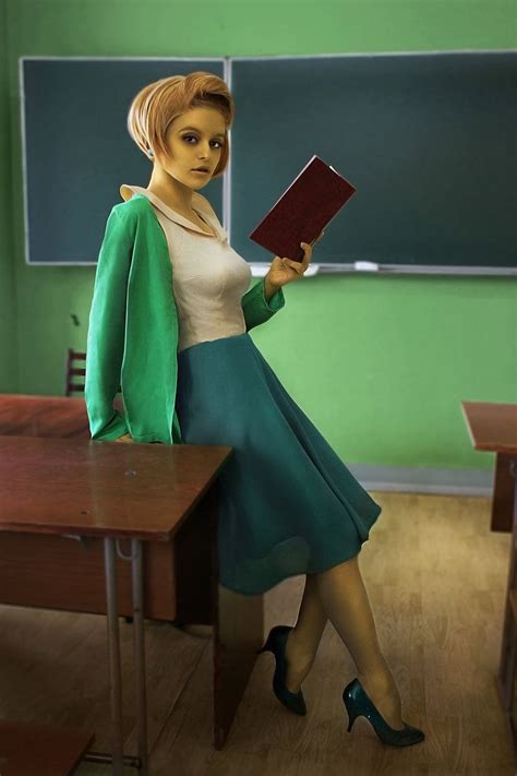 Edna Krabappel Simpsons Costumes The Simpsons Amazing Cosplay