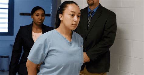 Murder To Mercy Cyntoia Brown Got Life As A Killer Prostitute But Was