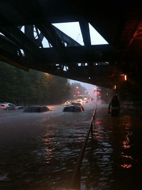 Massive Rain Storm Hits Toronto Causing Flooding And Power Outages Weather Rain Storm