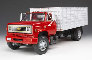 1975 Chevy C65 Grain Truck (Highway 61) 1/16 diecast car scale model