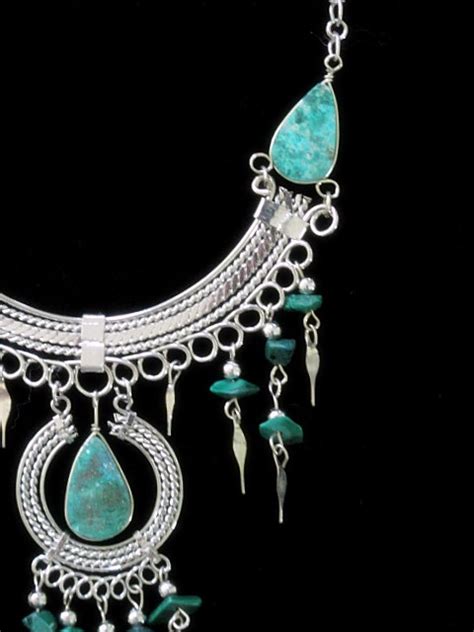 Elegant Peruvian Turquoise And Alpaca Silver Necklace