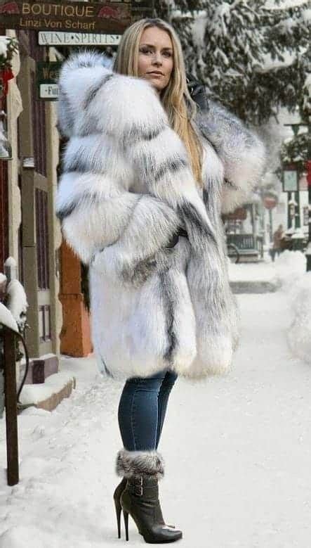 pin by jack daszkiewicz on fox furs 51 fur coats women fur hood coat fur fashion