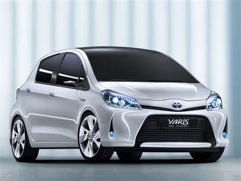 Used 2011 toyota yaris (8) edmunds review mpg choose your type. Toyota Yaris HSD Concept photos 2011 car accident lawyer