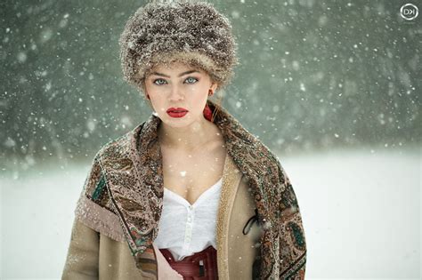 Beauty In A Fur Hat Wallpapers And Images Wallpapers Pictures Photos