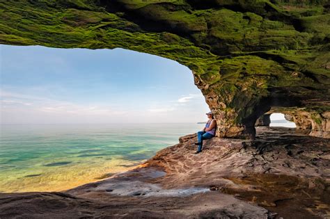 Michigan Nut Photography Lake Superior Shelly In A Lake Superior Cave