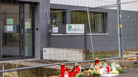 Toter nach Schießerei an Schule in Offenburg: Tatwaffe war