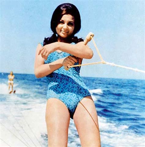 Sharmila Tagore Birthday Special Unknown Facts And Rare Images View