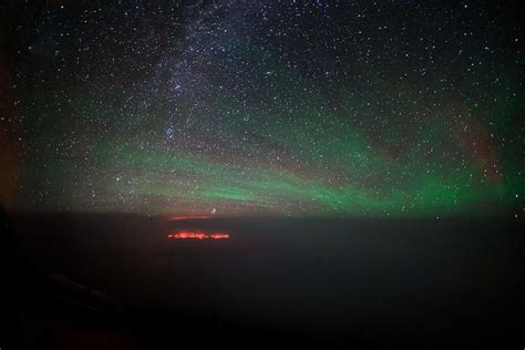 Mysterious Red Glow Over Atlantic Captured By Commercial Pilot Mirror