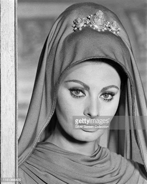 Sophia Loren Jewels Photos And Premium High Res Pictures Getty Images