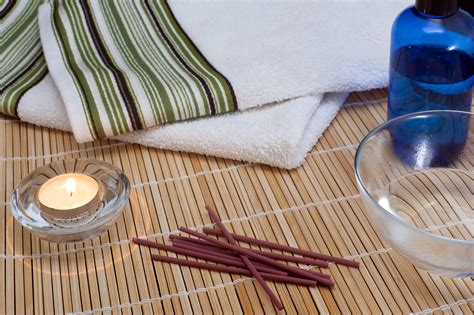 Free Stock Photo 4556 aromatherapy massage oil | freeimageslive
