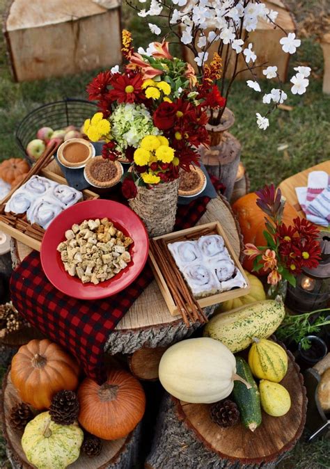 The Ultimate Guide To The Perfect Fall Picnic
