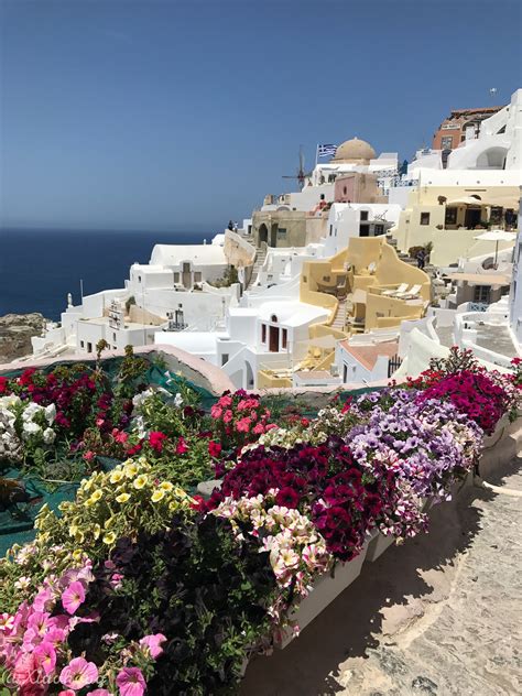 Santorini Romance Honeymooning In The Greek Paradise Arthatravel Com