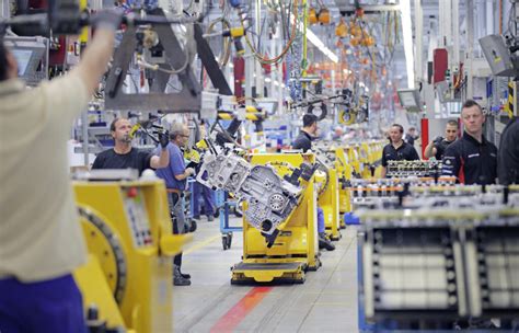 Daimler Truck Plant Kurzarbeit Im Werk Mannheim Und Gaggenau