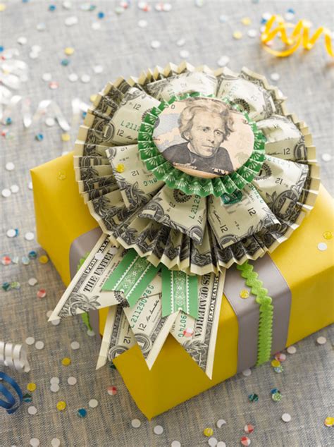 Tantalizing packaging for money gifts with these money gift ideas, it's all about some unique, showy presentation. Cool and Creative Ways To Give Money As A Gift - The ...