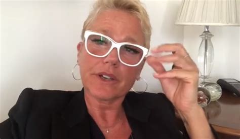 Xuxa Meneghel Sobre Foto Polêmica Sem Make Me Aceito Numa Boa