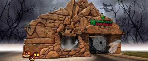This haunted car wash puts a fresh spin on a spooky halloween tradition