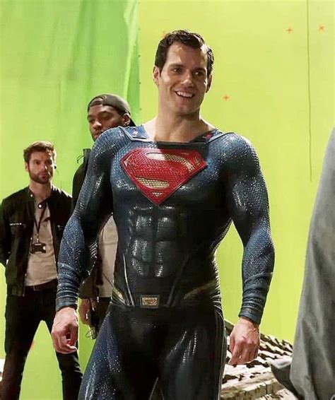 behind the scenes superman photo from “justice league” superman