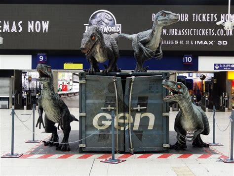 Ad Communications Jurassic World At London Waterloo A Multi Sensory Marketing Win