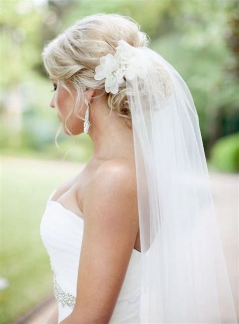 1000 Ideas About Wedding Veil On Pinterest Bridal Veils Short With The