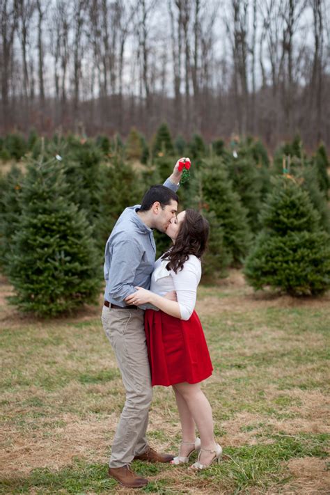 Amanda And Brians Christmas Tree Farm Engagement Shootsincerely Pete