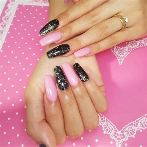 31 Hot Pink And Black Nail Designs For A Unique Look In 2021