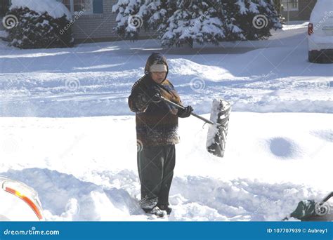Lady Shoveling Snow Stock Image Image Of Outdoors Thick 107707939