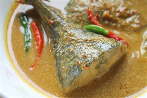 Nah, agar anda tak penasaran seperti apa resep membuat sajian menu buka puasa kari ikan tongkol yang enak. Gulai Ikan Tongkol Lauk Nasi Dagang - Azie Kitchen